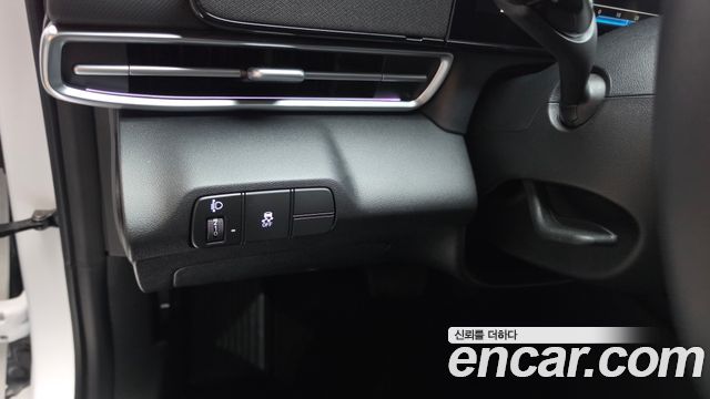 Hyundai AVANTE 2025 — photo 33