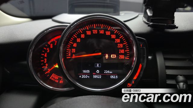 Mini Cooper 2018 — photo 11
