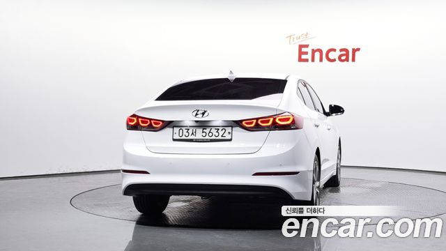 Hyundai AVANTE 2018 — photo 4