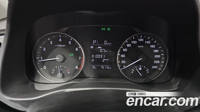 Hyundai AVANTE 2018 — photo 11
