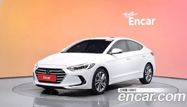 Hyundai AVANTE 2018 — photo 1
