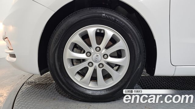 Kia K3 2015 — photo 5