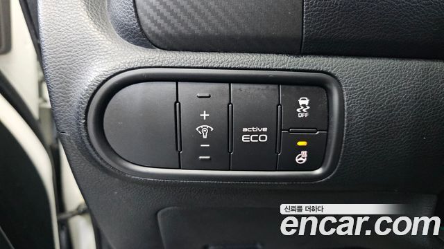 Kia K3 2015 — photo 20