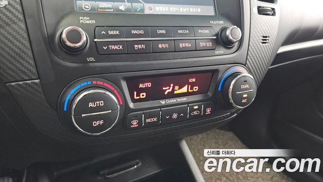 Kia K3 2015 — photo 24