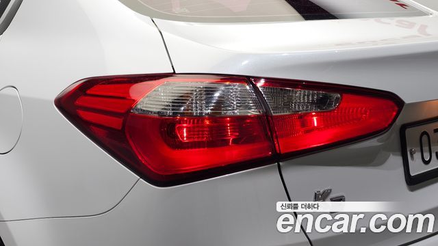 Kia K3 2015 — photo 9