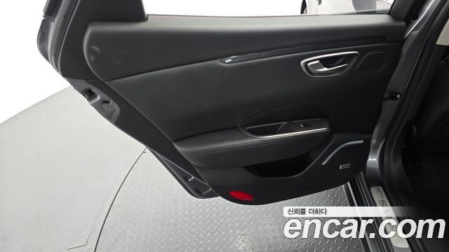 Renault Korea SM6 2016 — photo 15