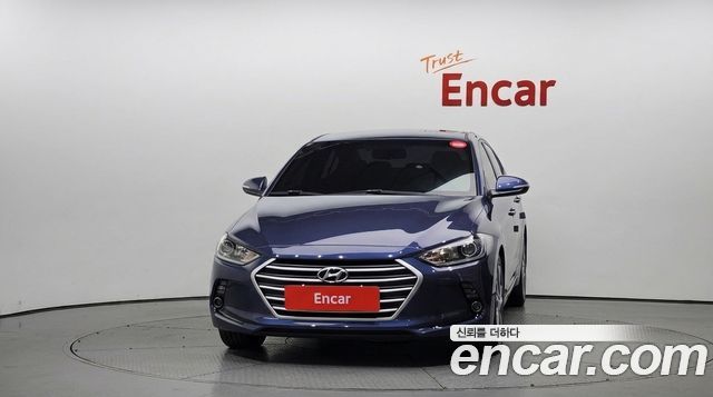 Hyundai AVANTE 2018 — photo 3