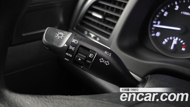 Hyundai AVANTE 2018 — photo 21