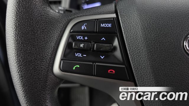 Hyundai AVANTE 2018 — photo 28