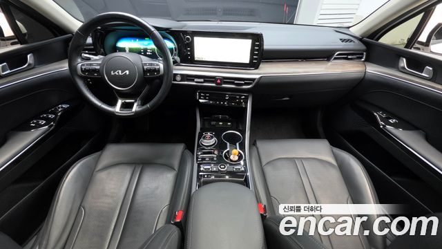 Kia K5 2023 — photo 10