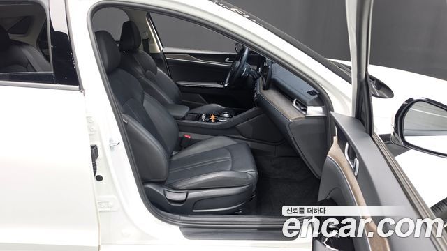 Kia K5 2023 — photo 16