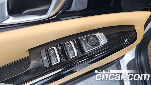 Kia Canival 2023 — photo 19