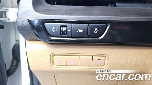 Kia Canival 2023 — photo 20