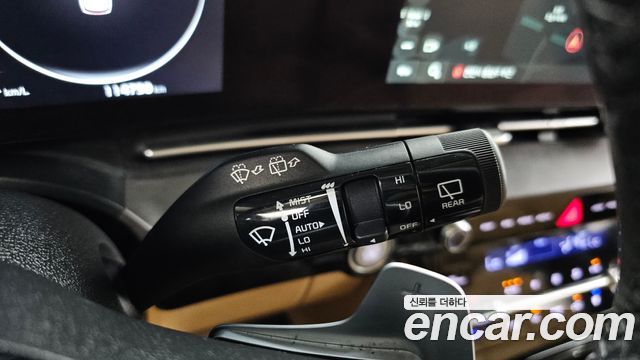 Kia Canival 2023 — photo 25