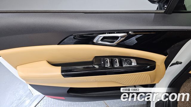 Kia Canival 2023 — photo 14