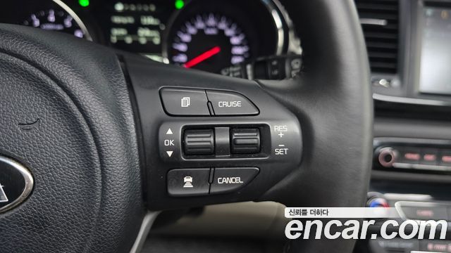 Kia Canival 2018 — photo 22