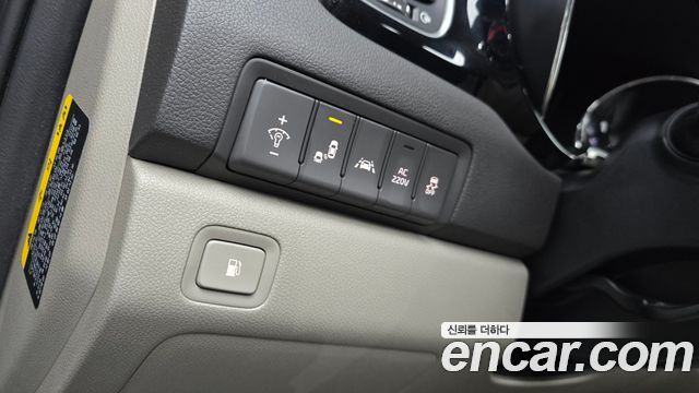 Kia Canival 2018 — photo 23