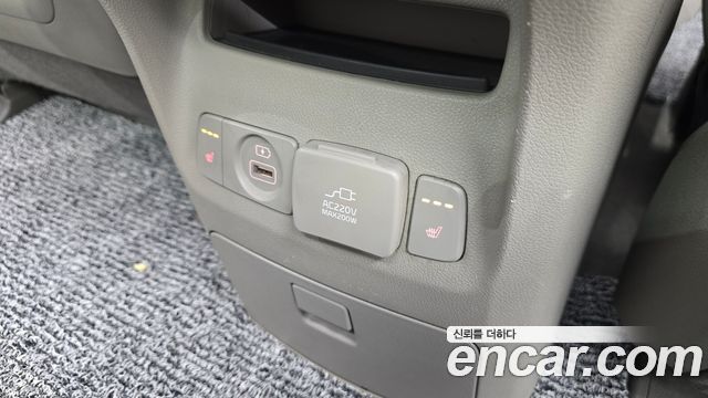 Kia Canival 2018 — photo 24