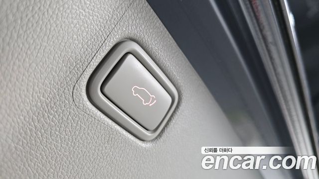 Kia Canival 2018 — photo 26