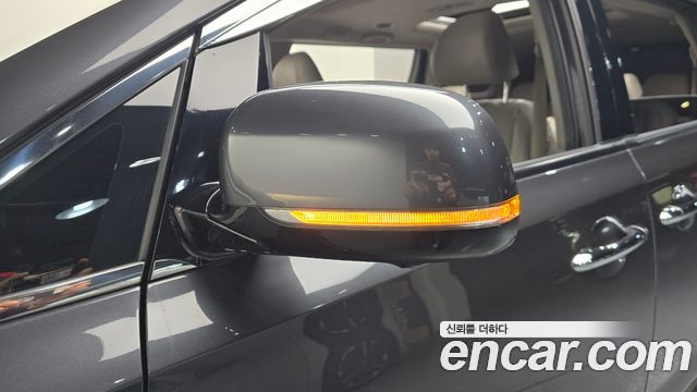 Kia Canival 2018 — photo 31