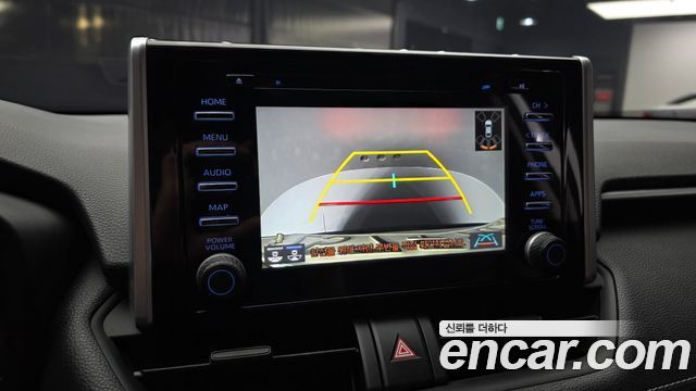 Toyota RAV4 2019 — photo 21