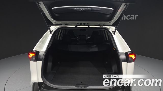Toyota RAV4 2019 — photo 32