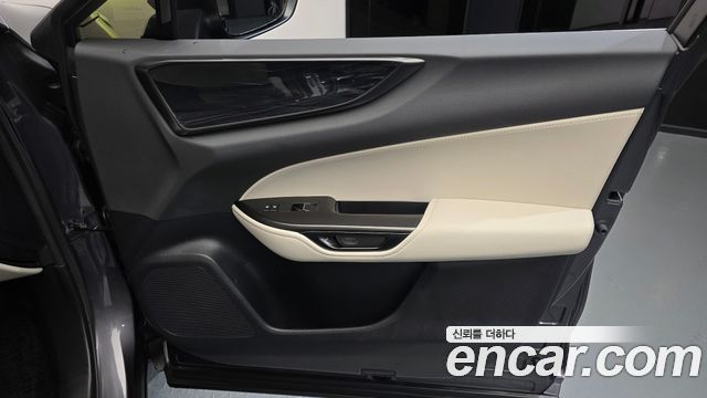 Lexus NX 2025 — photo 15