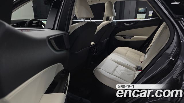 Lexus NX 2025 — photo 16