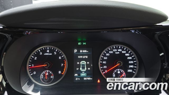 Kia K5 2022 — photo 11