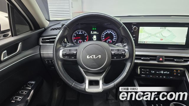 Kia K5 2022 — photo 19