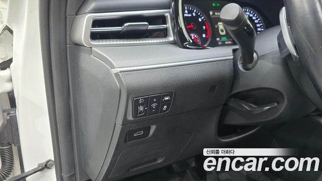 Kia K5 2022 — photo 25