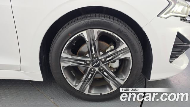 Kia K5 2022 — photo 7
