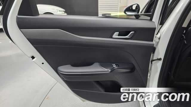 Kia K5 2022 — photo 15