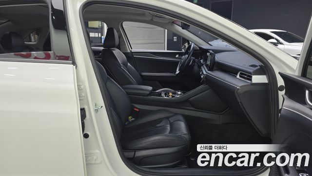Kia K5 2022 — photo 16