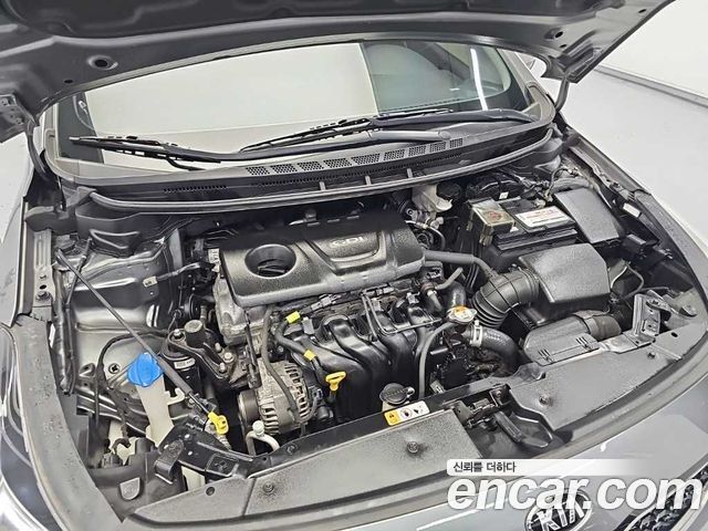 Kia K3 2016 — photo 5