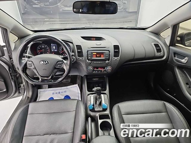 Kia K3 2016 — photo 7