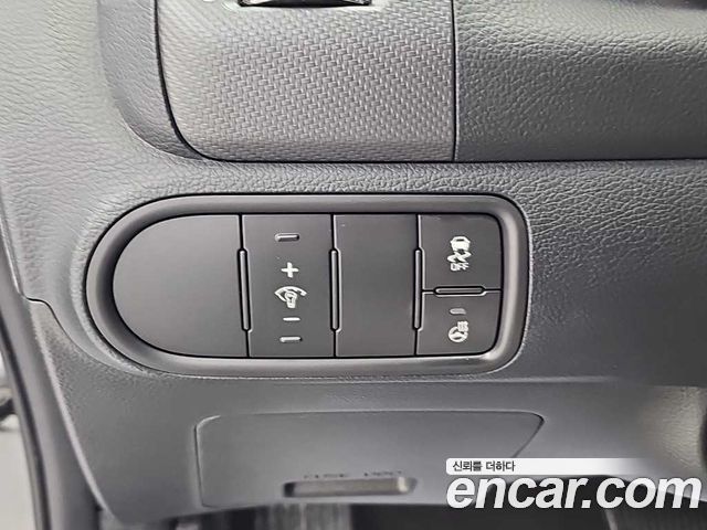 Kia K3 2016 — photo 15