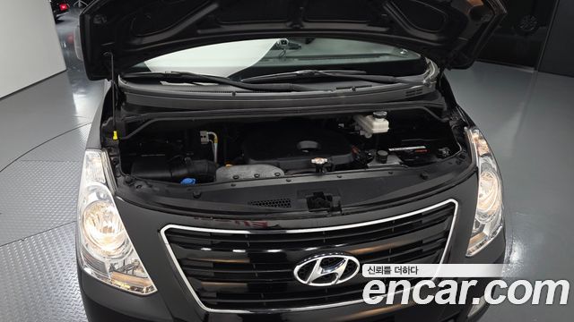 Hyundai Starex 2017 — photo 6
