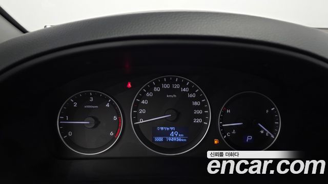 Hyundai Starex 2017 — photo 8