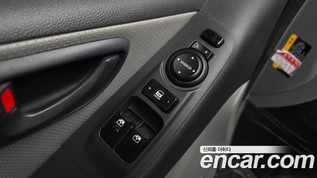 Hyundai Starex 2017 — photo 20
