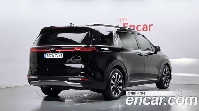 Kia Canival 2022 — photo 2