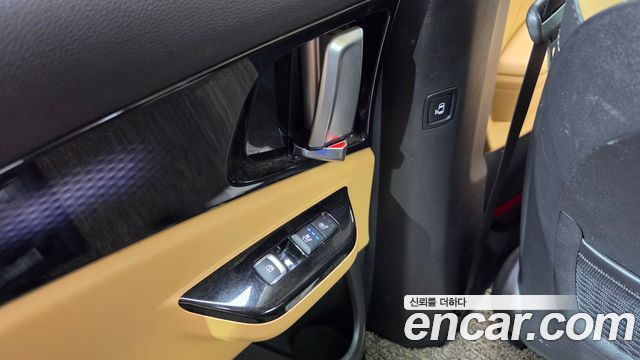 Kia Canival 2022 — photo 26