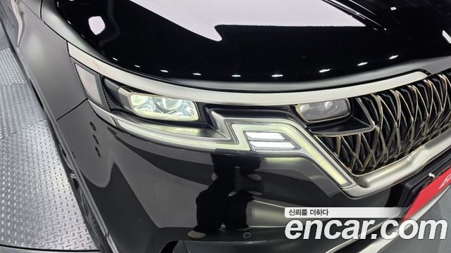 Kia Canival 2022 — photo 8