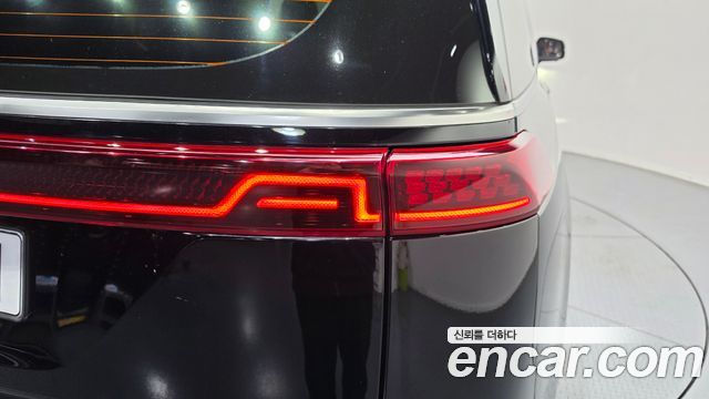Kia Canival 2022 — photo 9