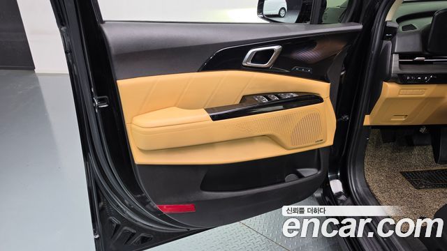 Kia Canival 2022 — photo 14