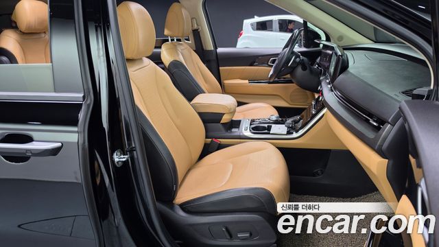 Kia Canival 2022 — photo 16