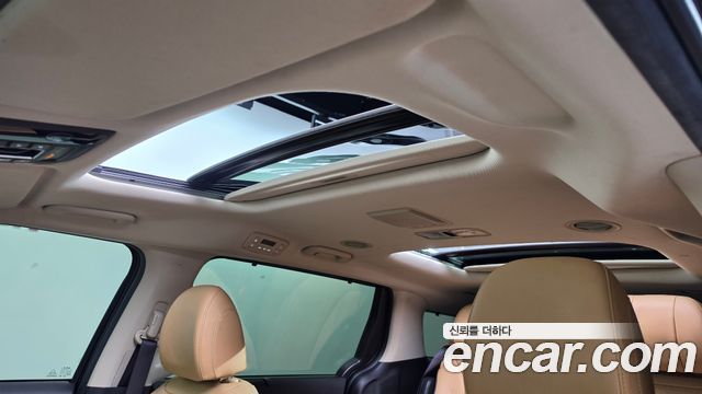 Kia Canival 2022 — photo 30