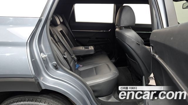 KG Mobility Torres 2023 — photo 17