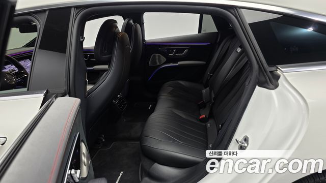 Mercedes-Benz EQS 2022 — photo 16