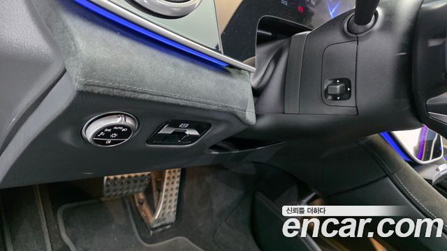 Mercedes-Benz EQS 2022 — photo 32